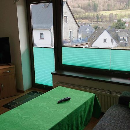 Gonnern Ferienwohnung Angelburg - Marburg Biedenkopf Mit Balkon Und Badewanne מראה חיצוני תמונה